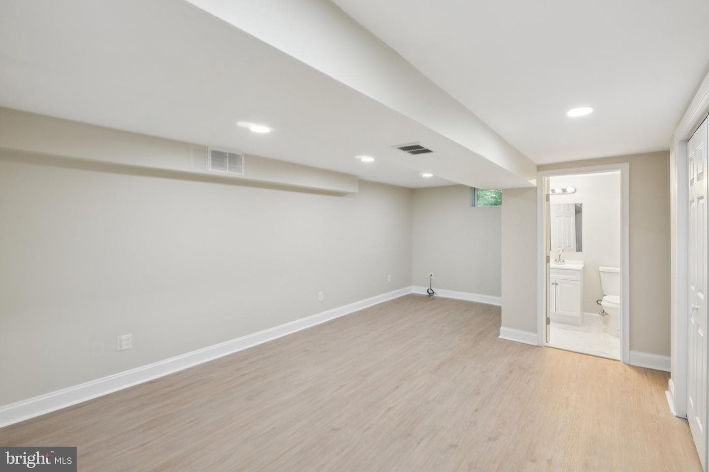 5200 59th Avenue photo 21