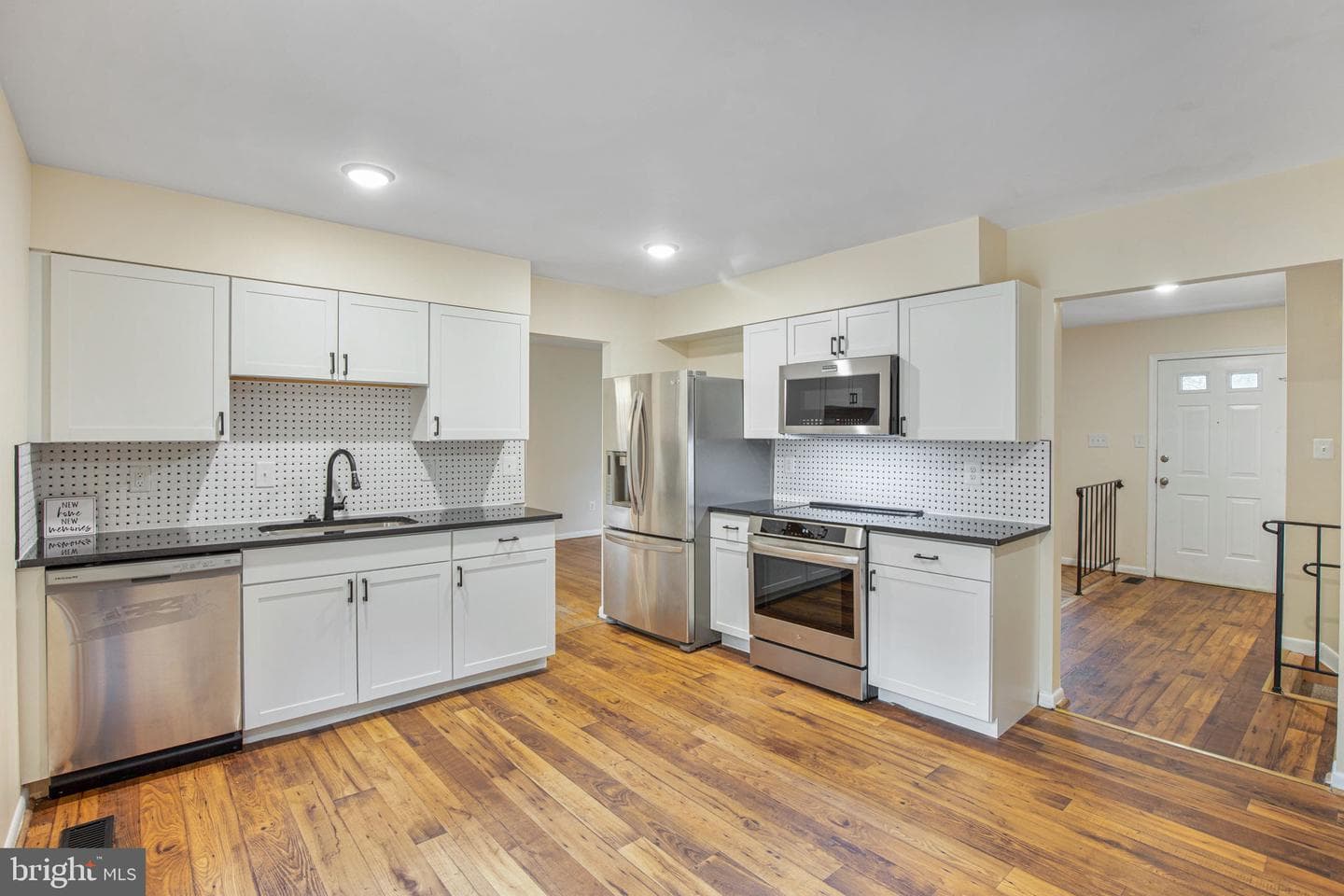 804 Cascade Drive photo 14