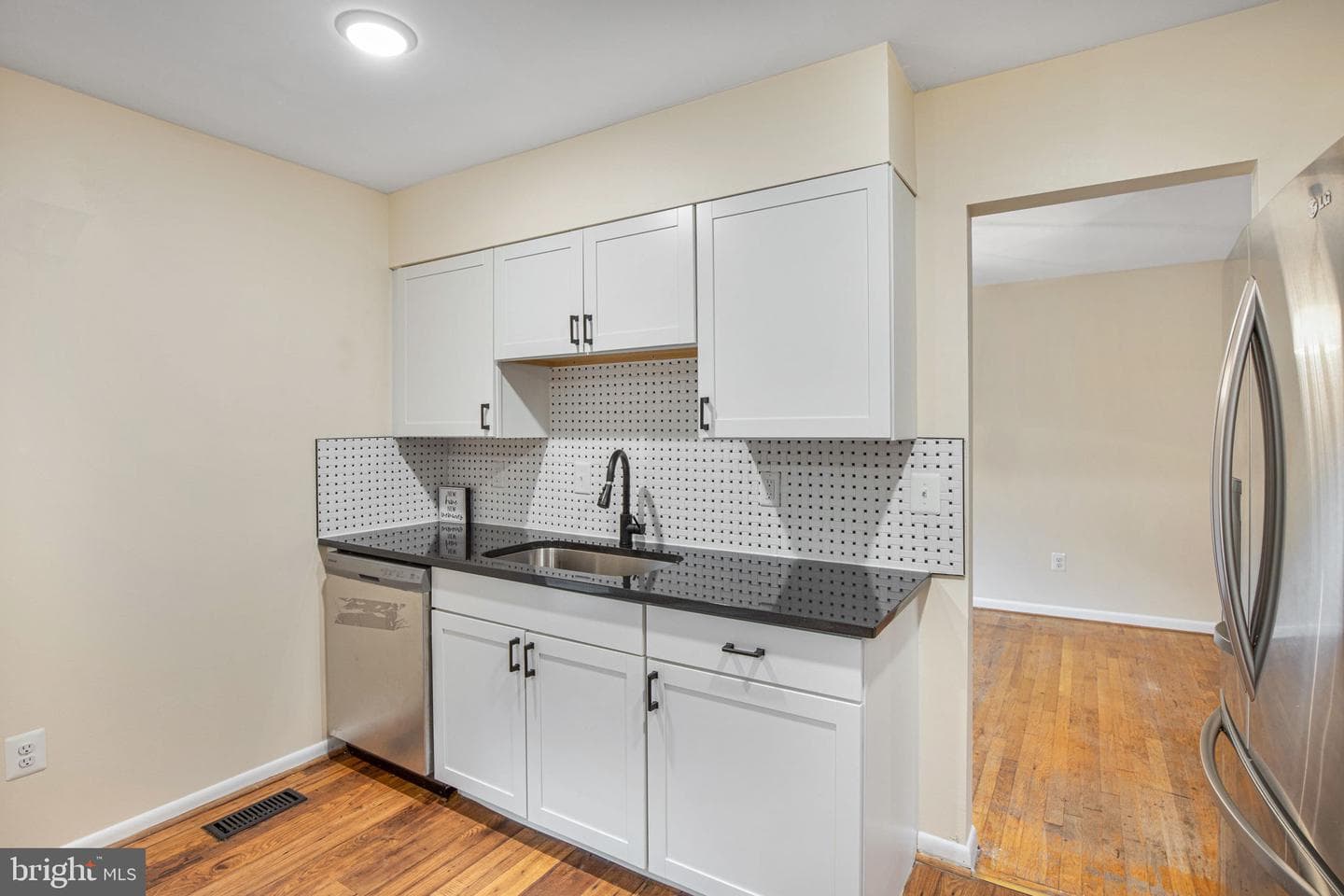 804 Cascade Drive photo 17