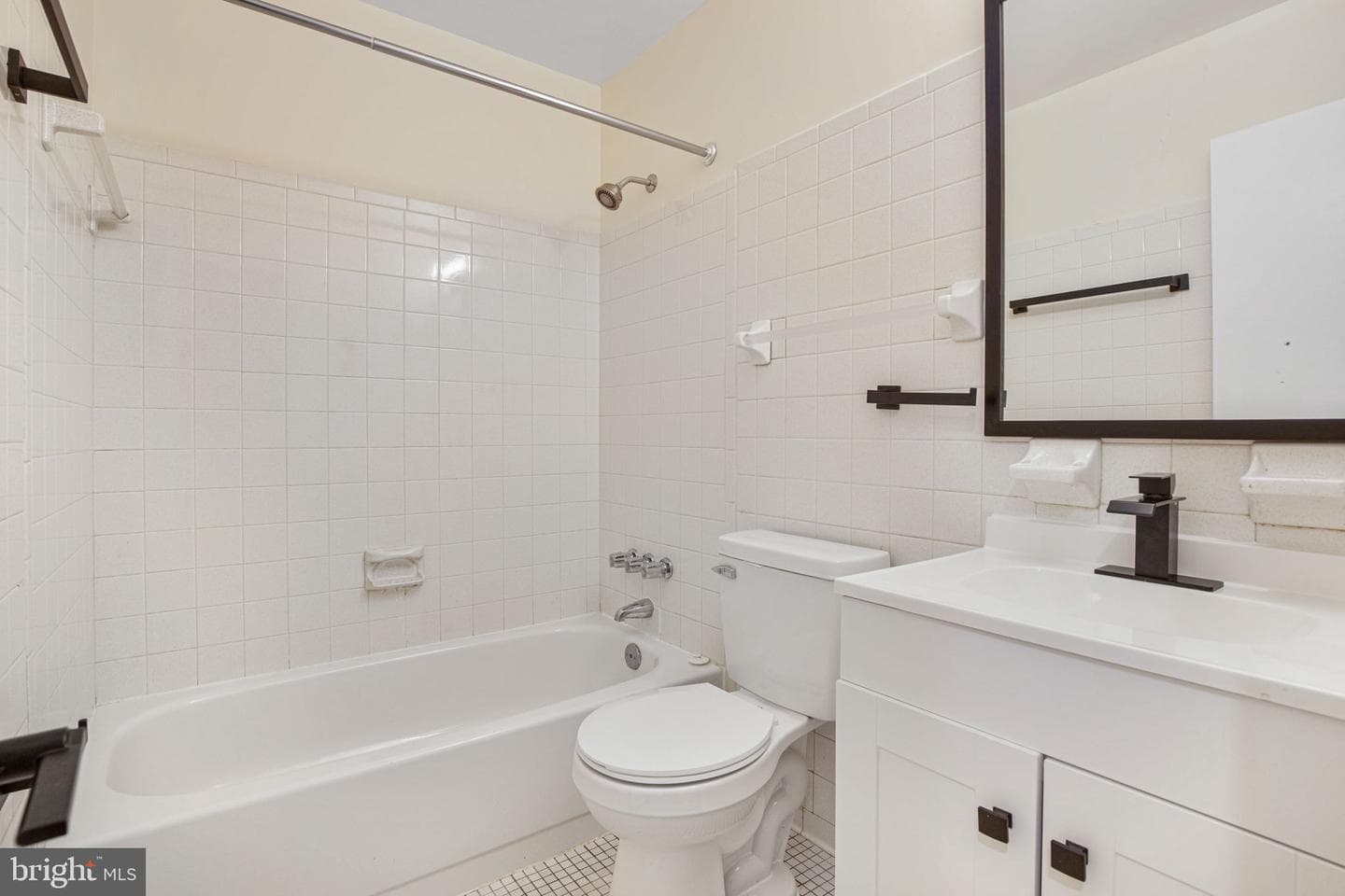 804 Cascade Drive photo 28