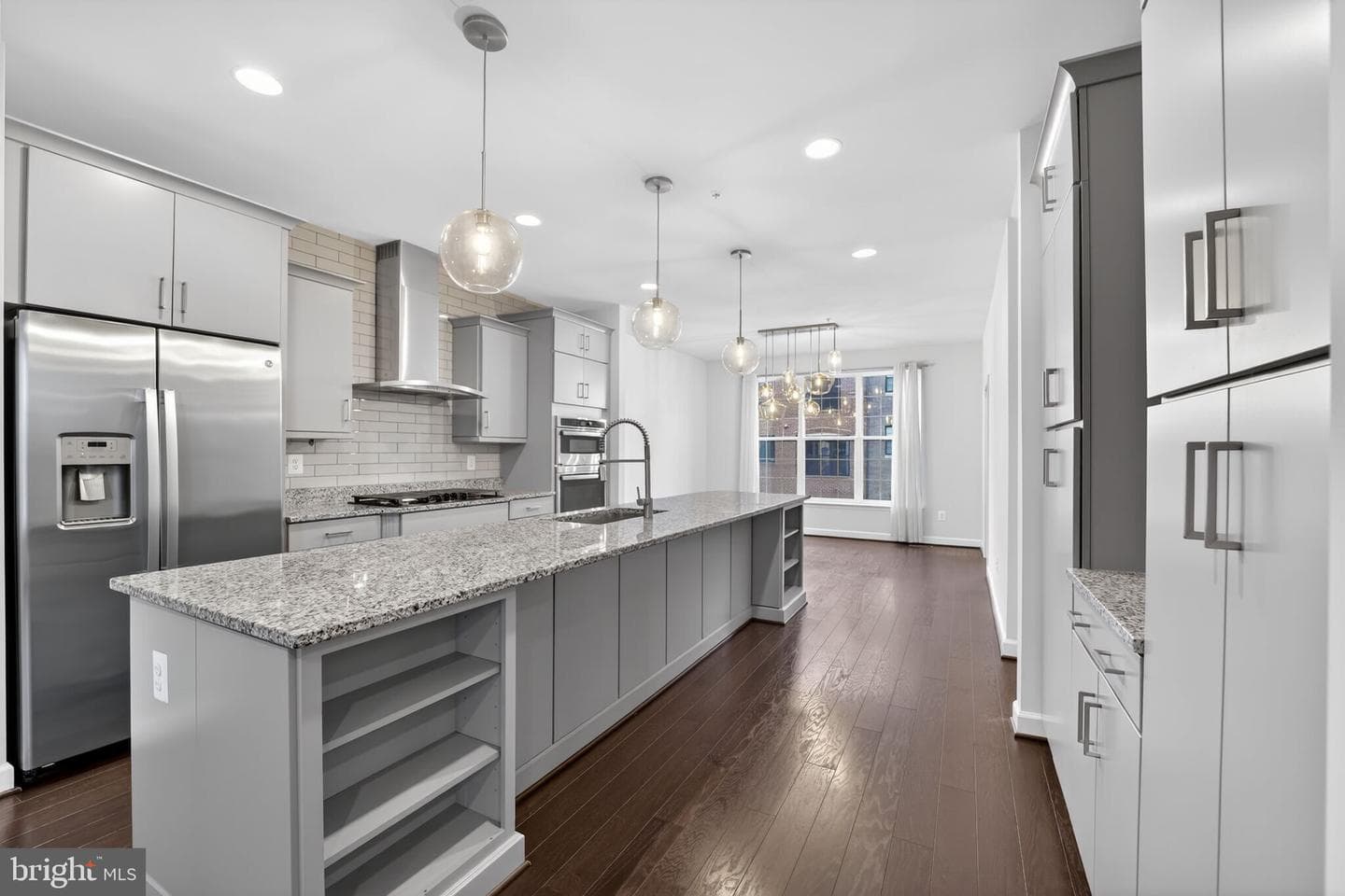 625 Halsey Way photo 9