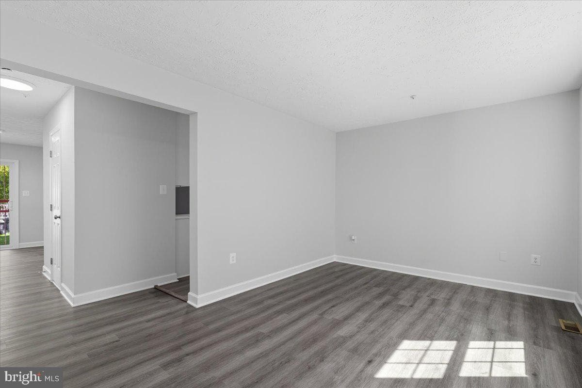 2337 Barkley Place photo 5