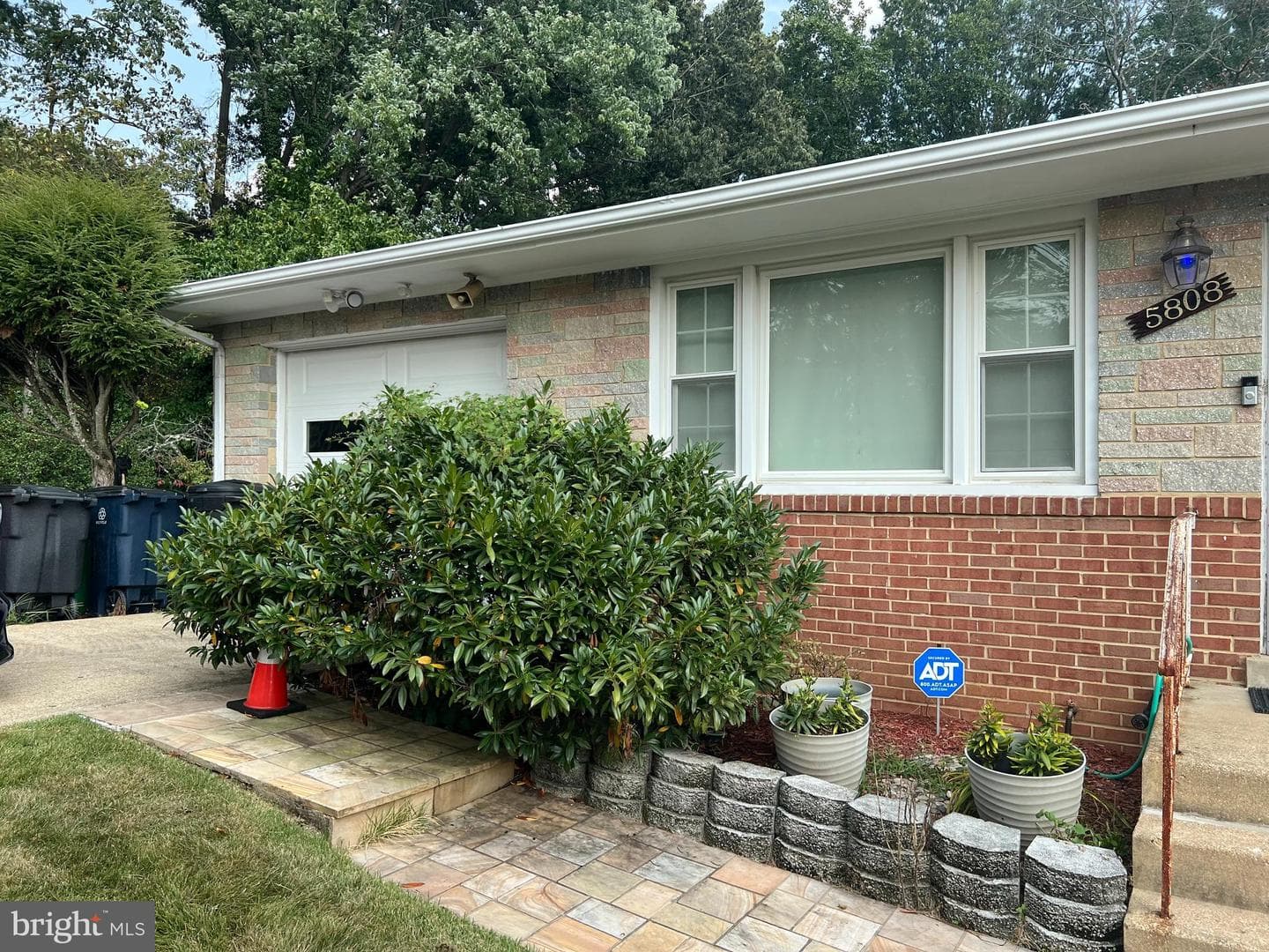 5808 Middleton Court photo 3
