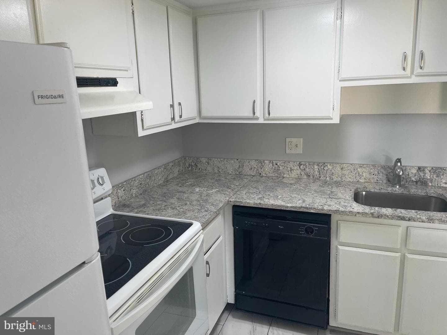 10127 Prince Place #403-11a photo 4