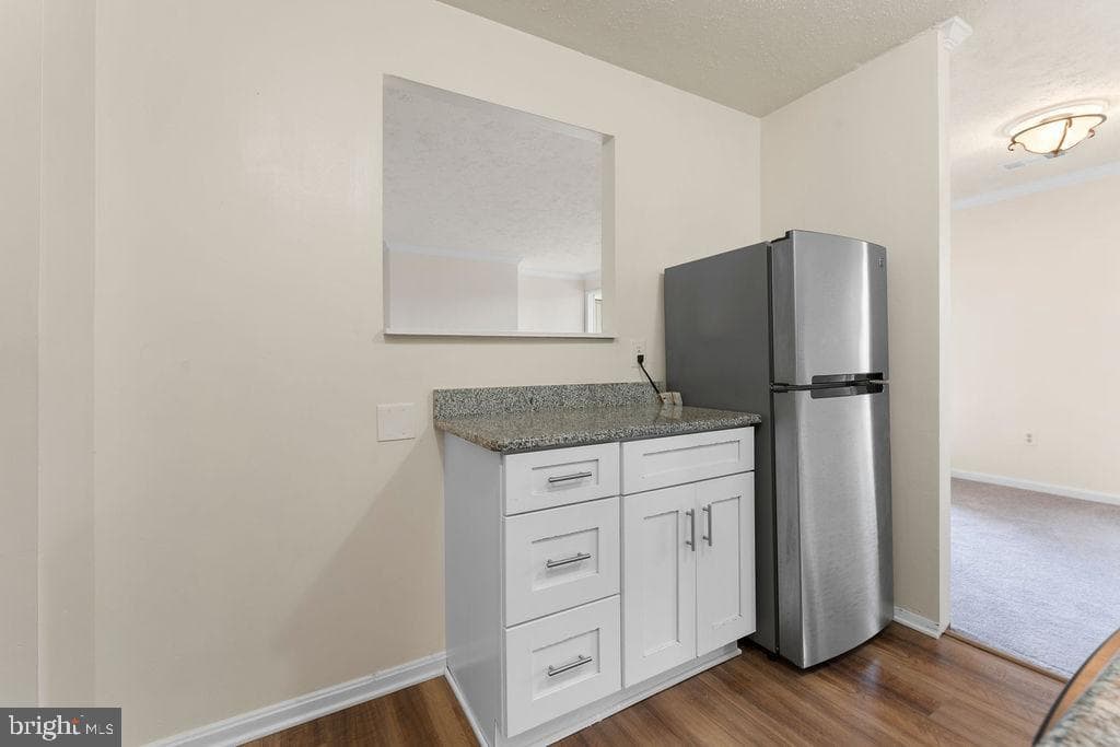 7105 Donnell Place photo 10