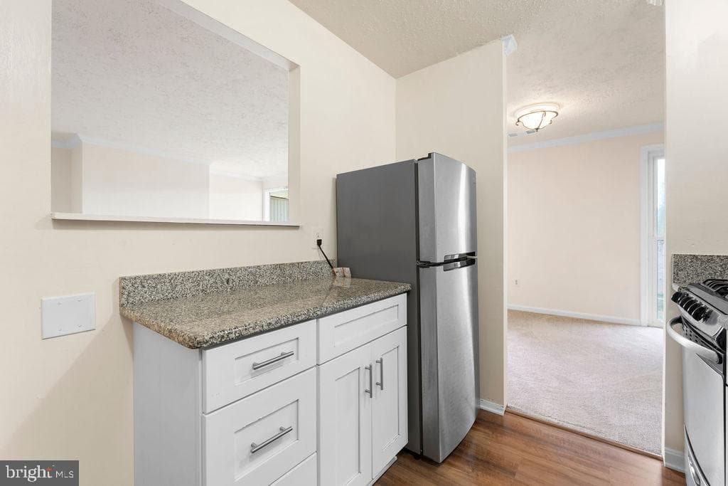 7105 Donnell Place photo 8