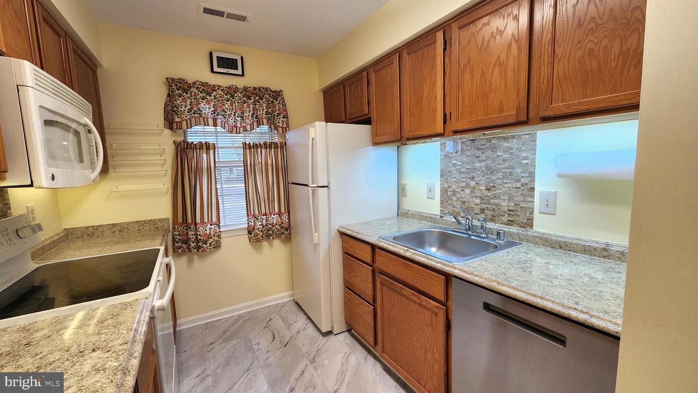9264 Cherry Lane #48 photo 2
