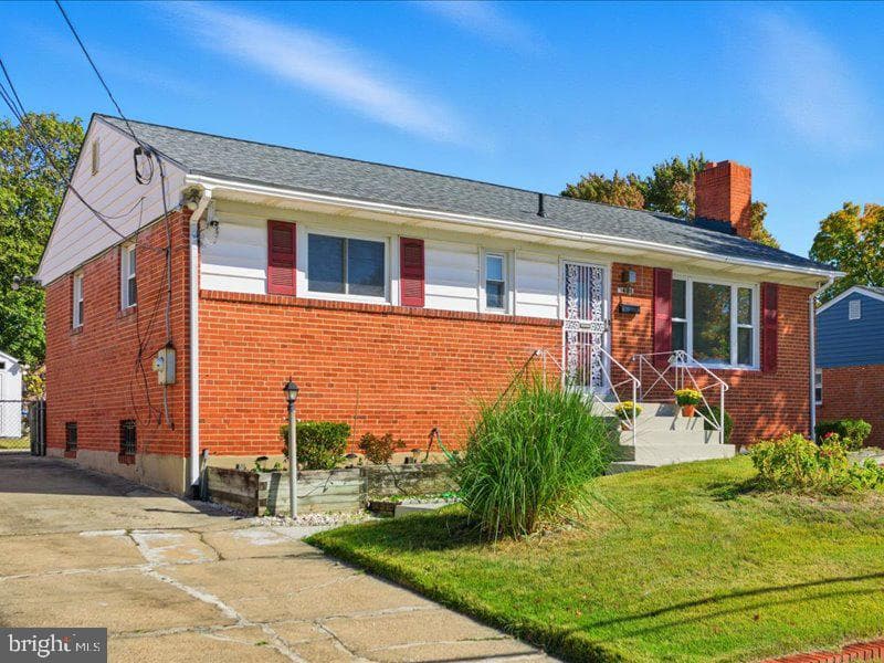1408 Nicholson Street photo 2