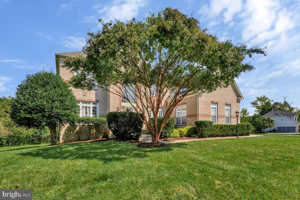 1308 Saint James Road photo 3