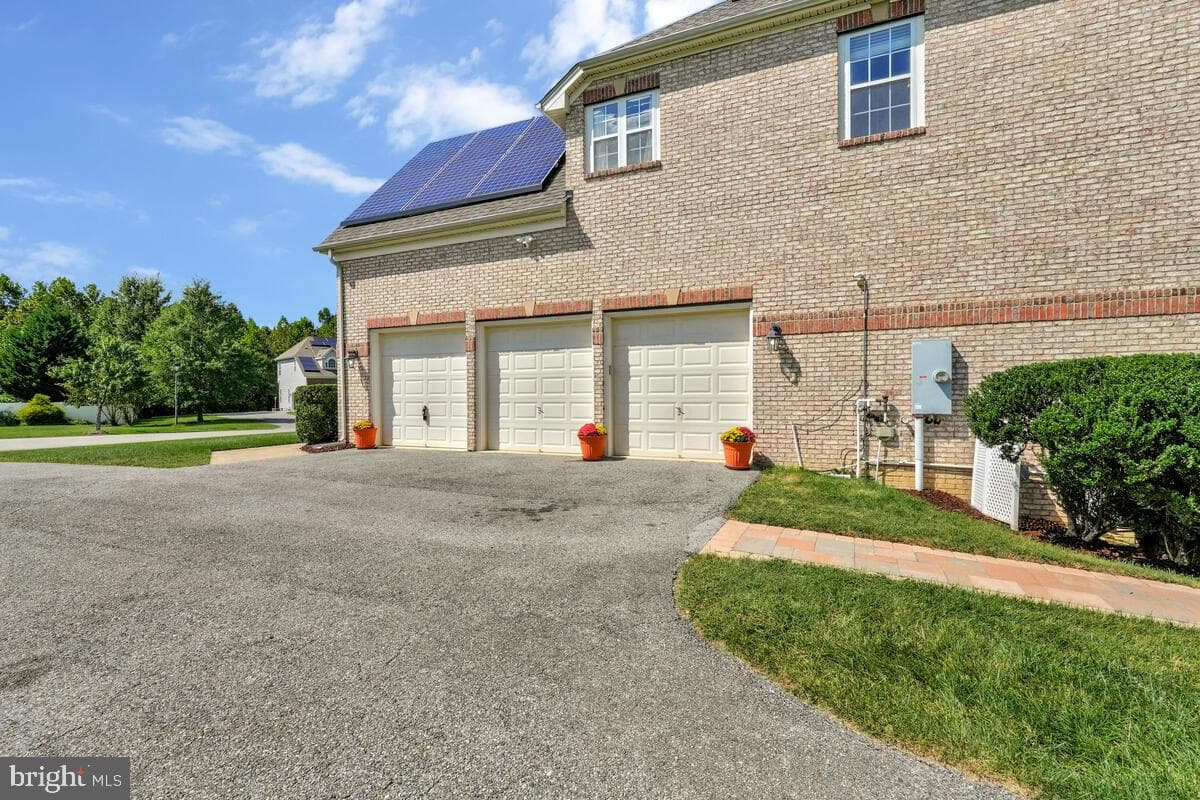 1308 Saint James Road photo 64