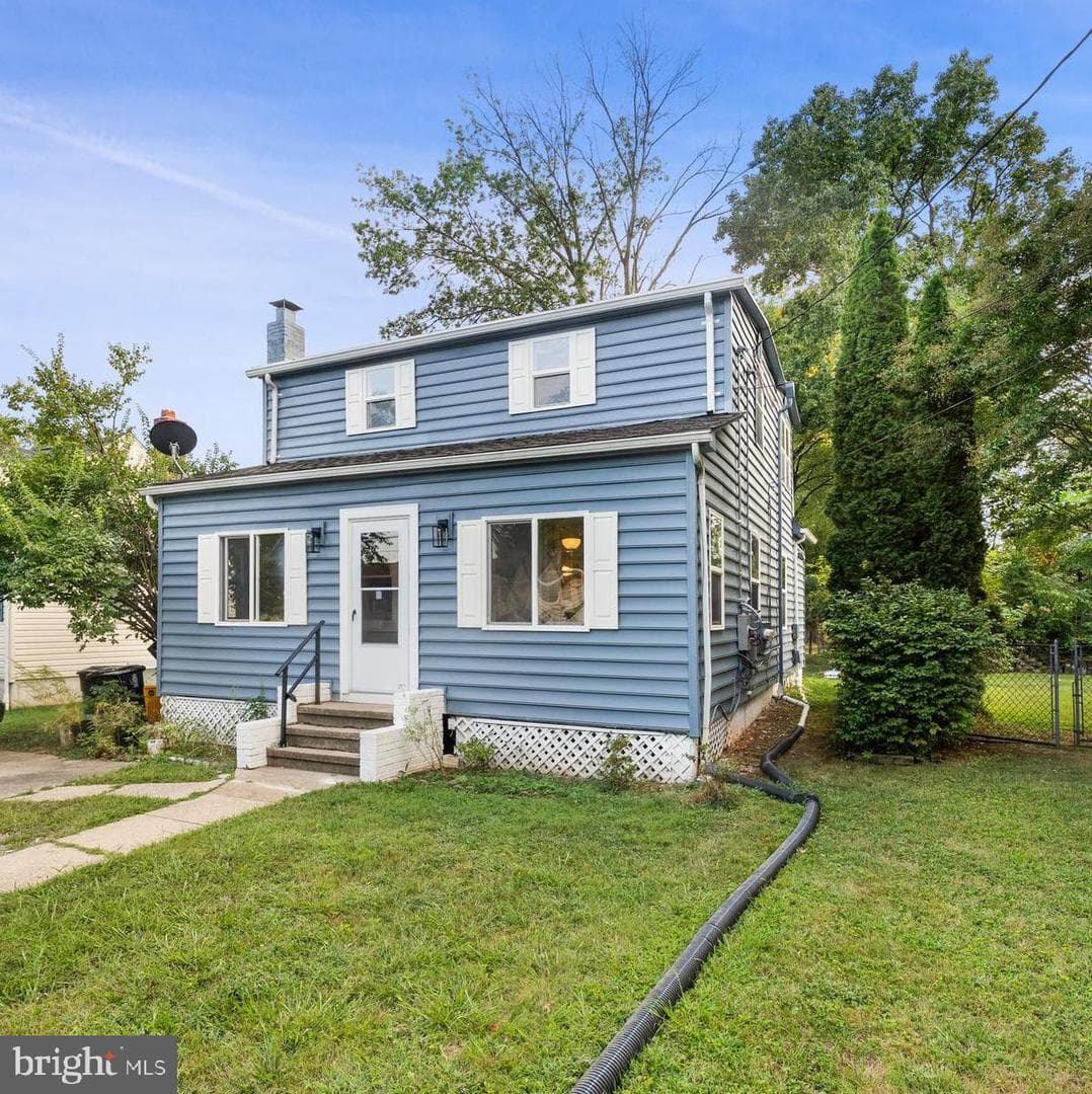 8205 Willow Street photo 2