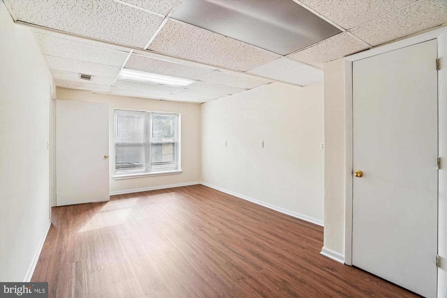 7607 Colony photo 10
