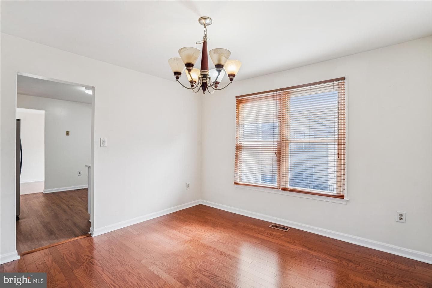 7607 Colony photo 6