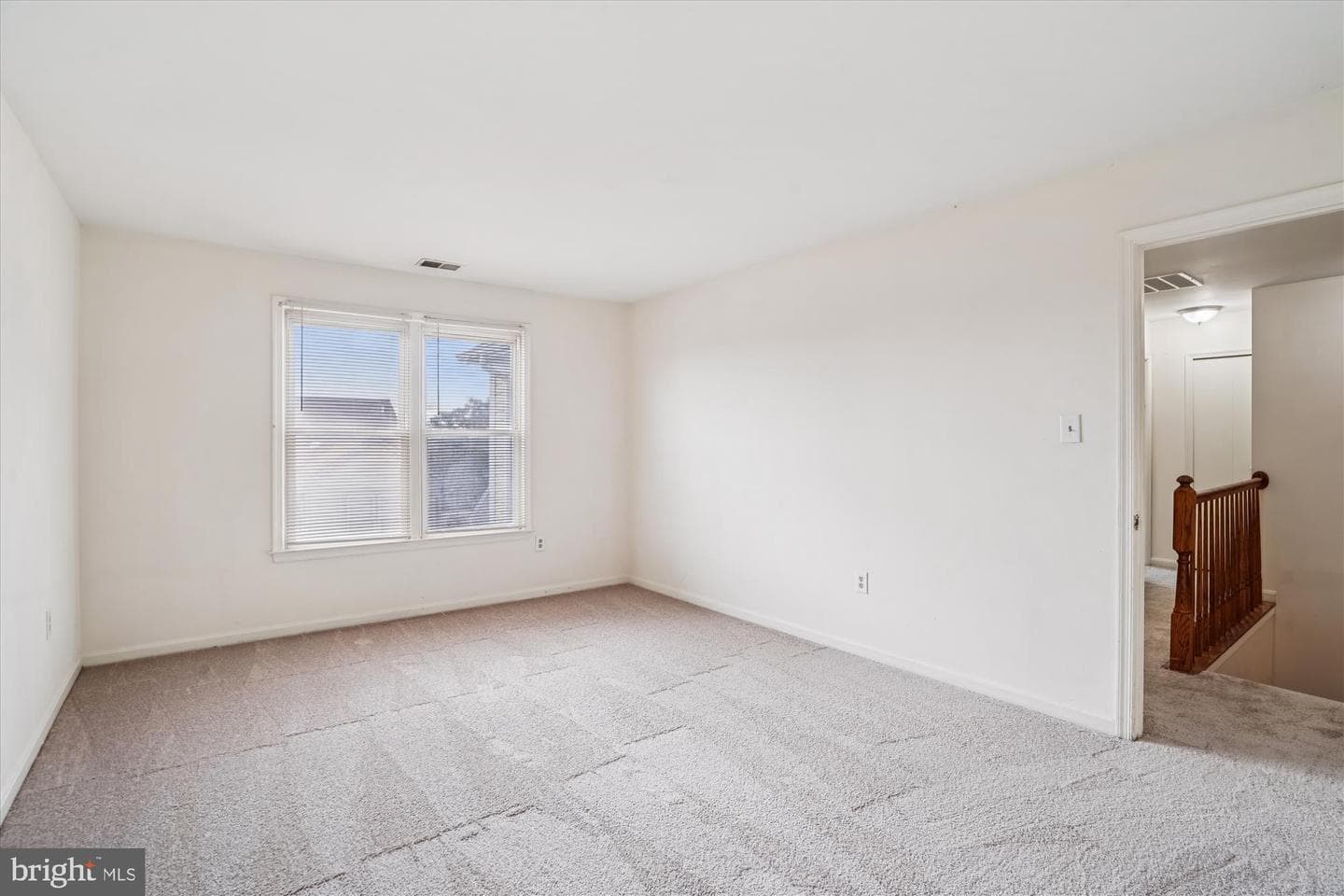 7607 Colony photo 8