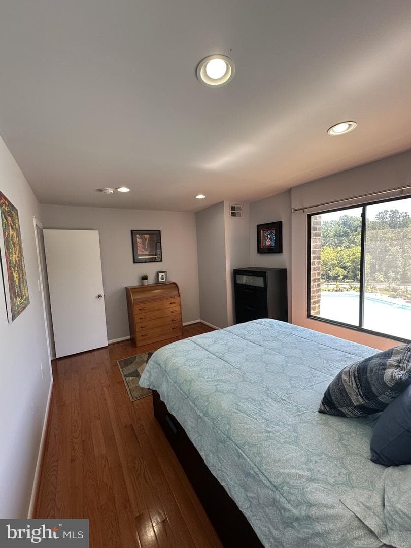 15702 Dorset Road #135 photo 19