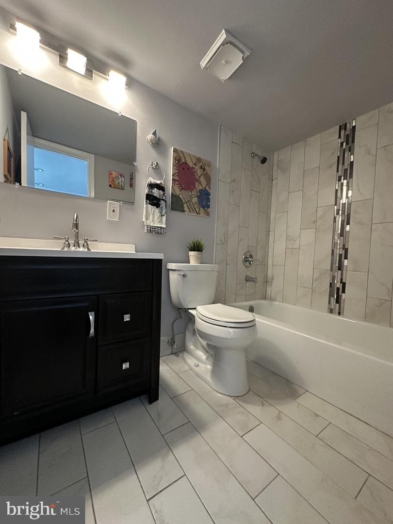 15702 Dorset Road #135 photo 21