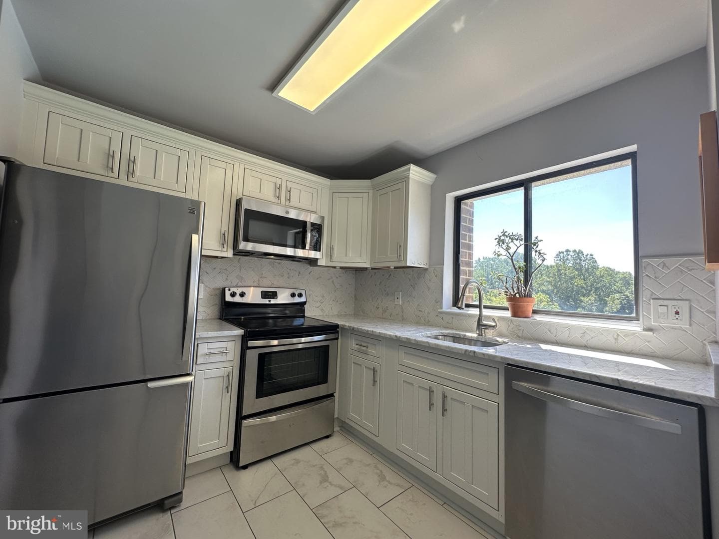 15702 Dorset Road #135 photo 8