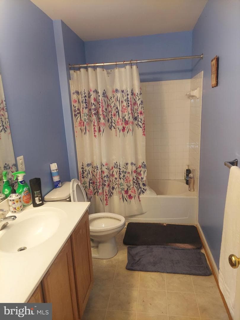 13203 Falling Water Court, Bowie