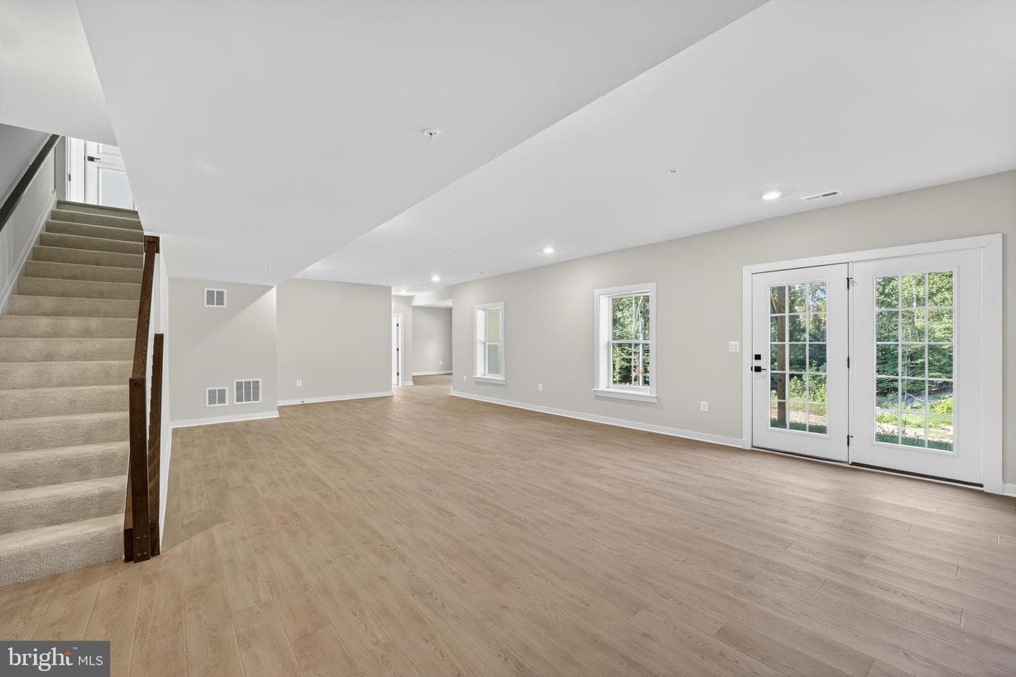 15901 Hyde Park Place photo 10