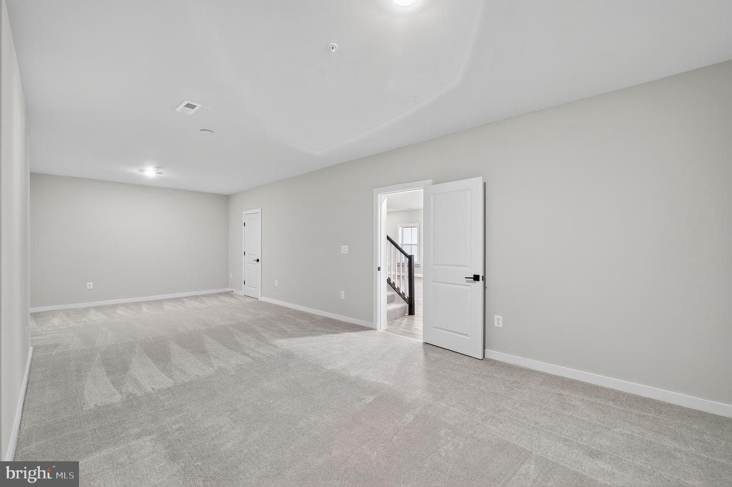 15901 Hyde Park Place photo 22