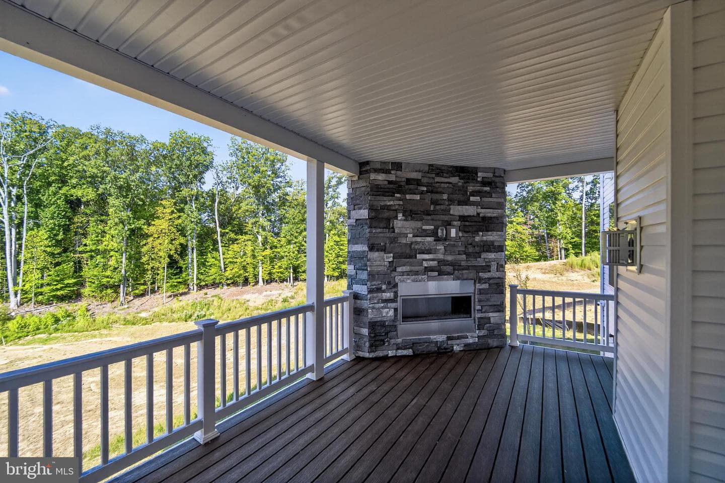 15901 Hyde Park Place photo 9