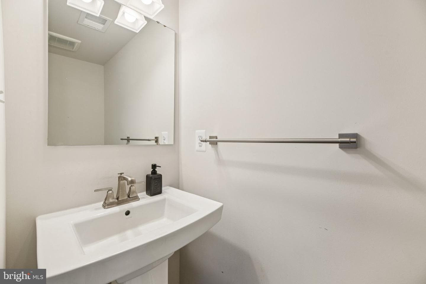 5803 Richmanor Terrace photo 27
