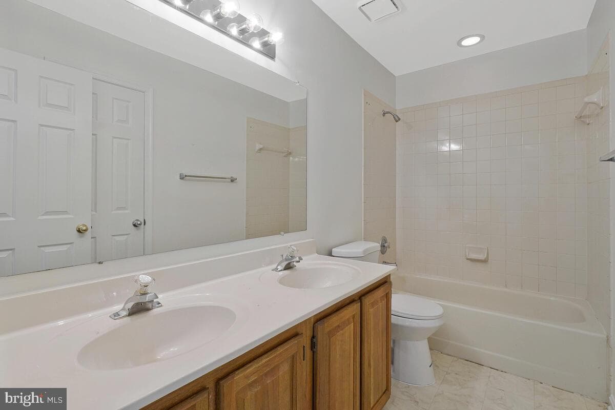 1811 Catherine Fran Drive photo 35