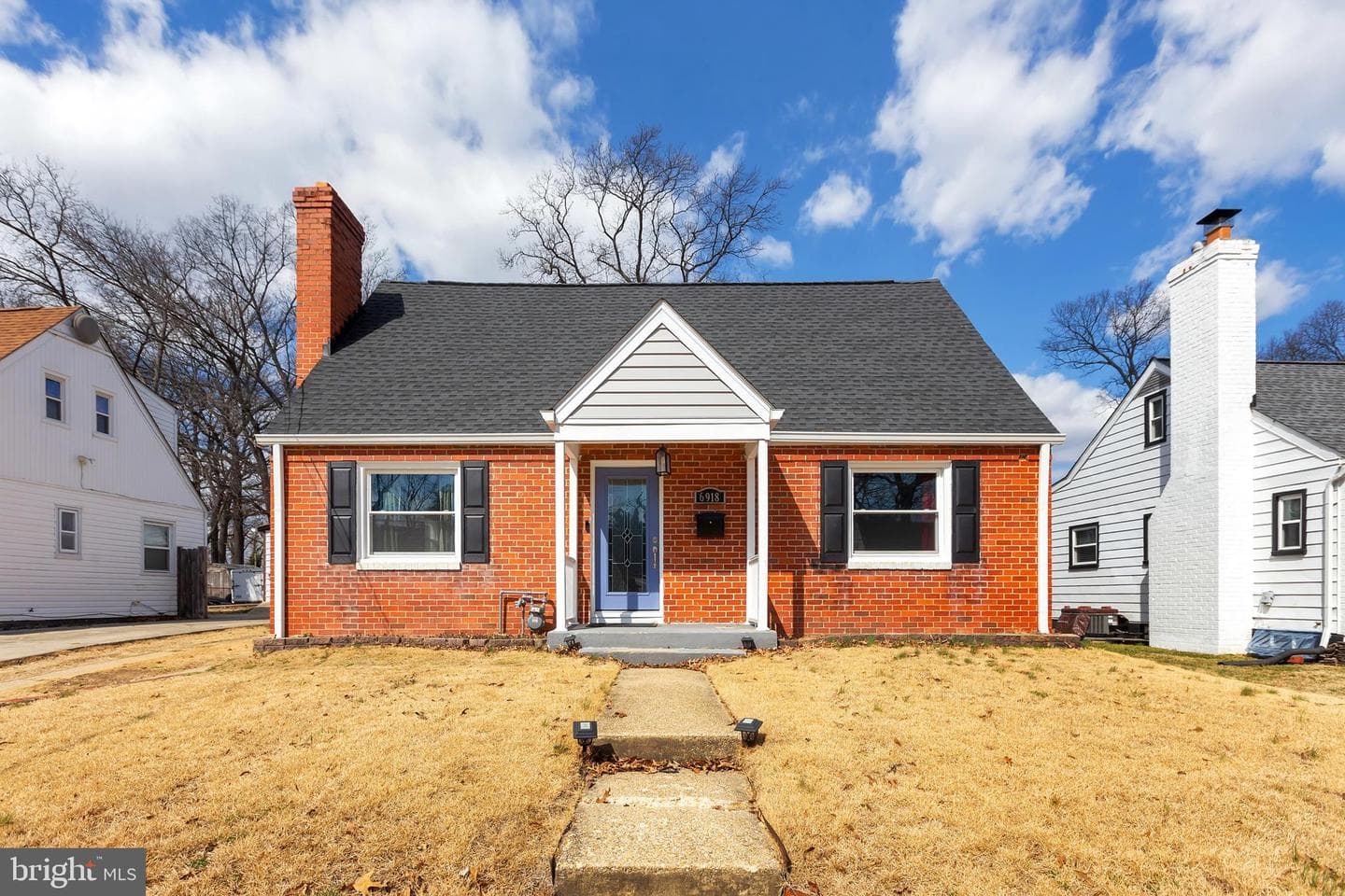 6918 Gateway Boulevard photo 2