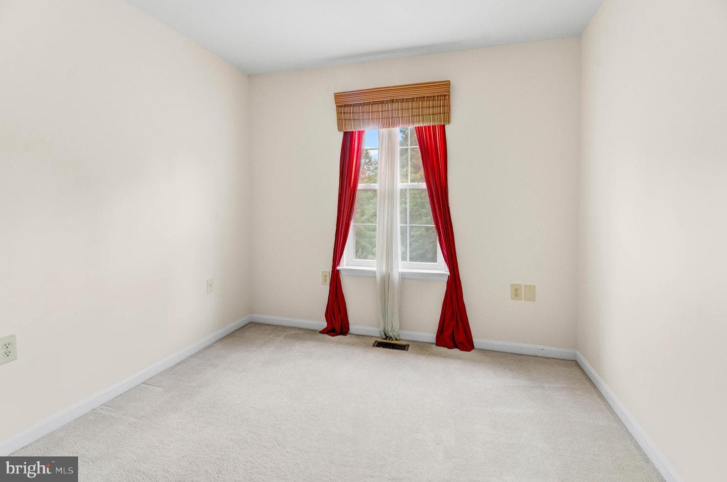 4413 Blue Heron Way photo 25