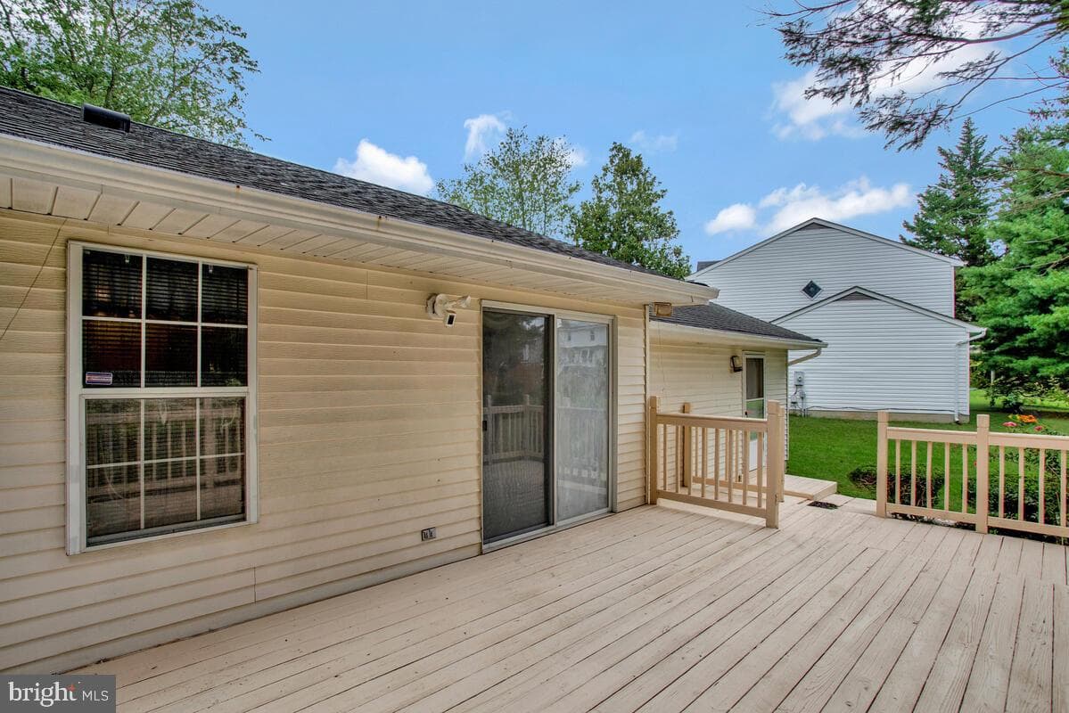 1304 Bloxham Court photo 34