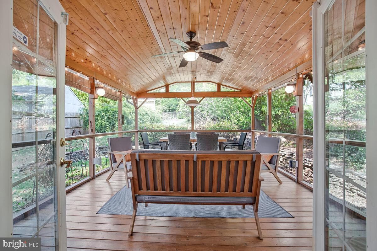 4106 Decatur Street photo 4