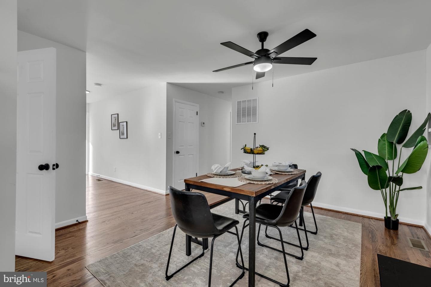 5804 Goucher photo 13