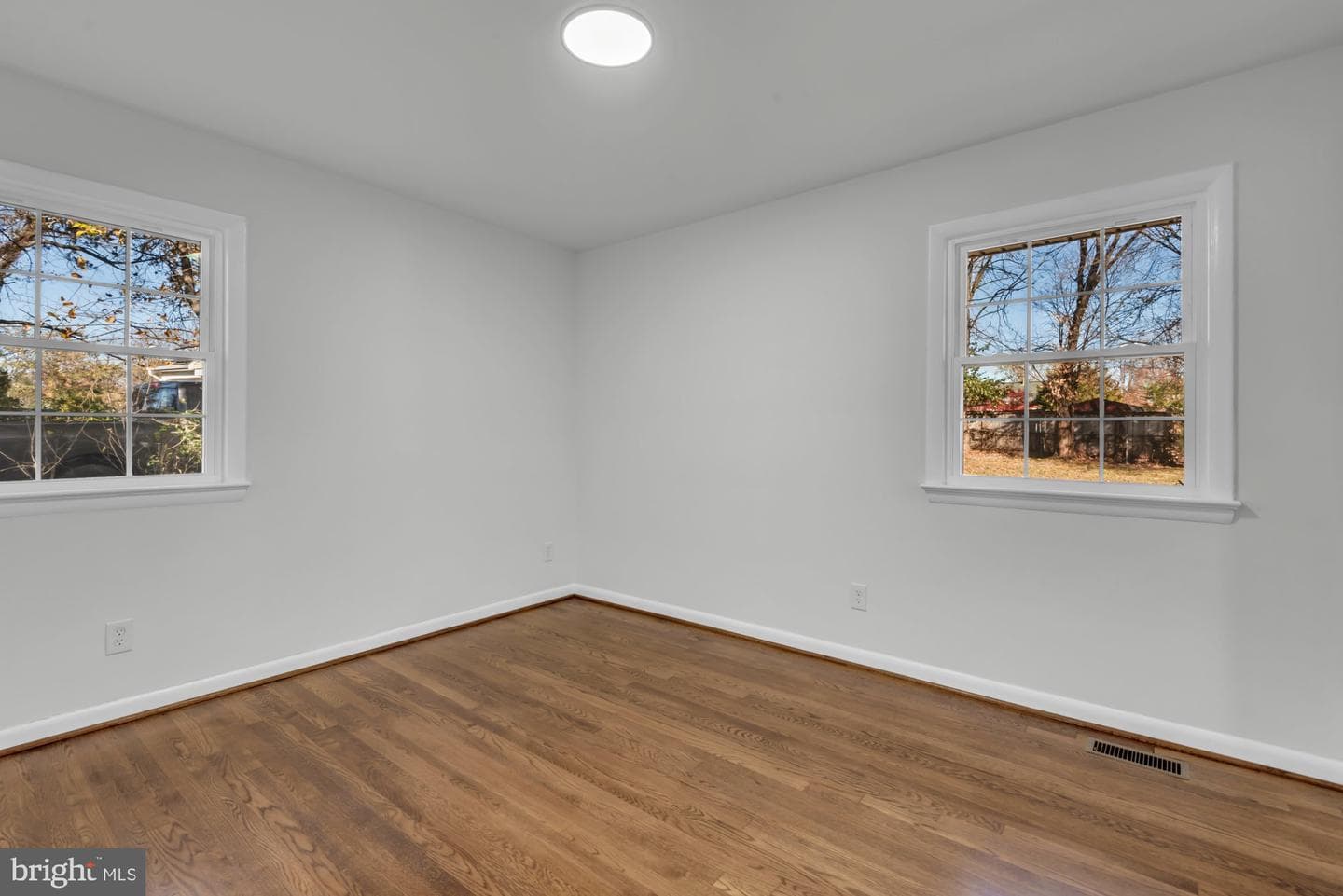5804 Goucher photo 21
