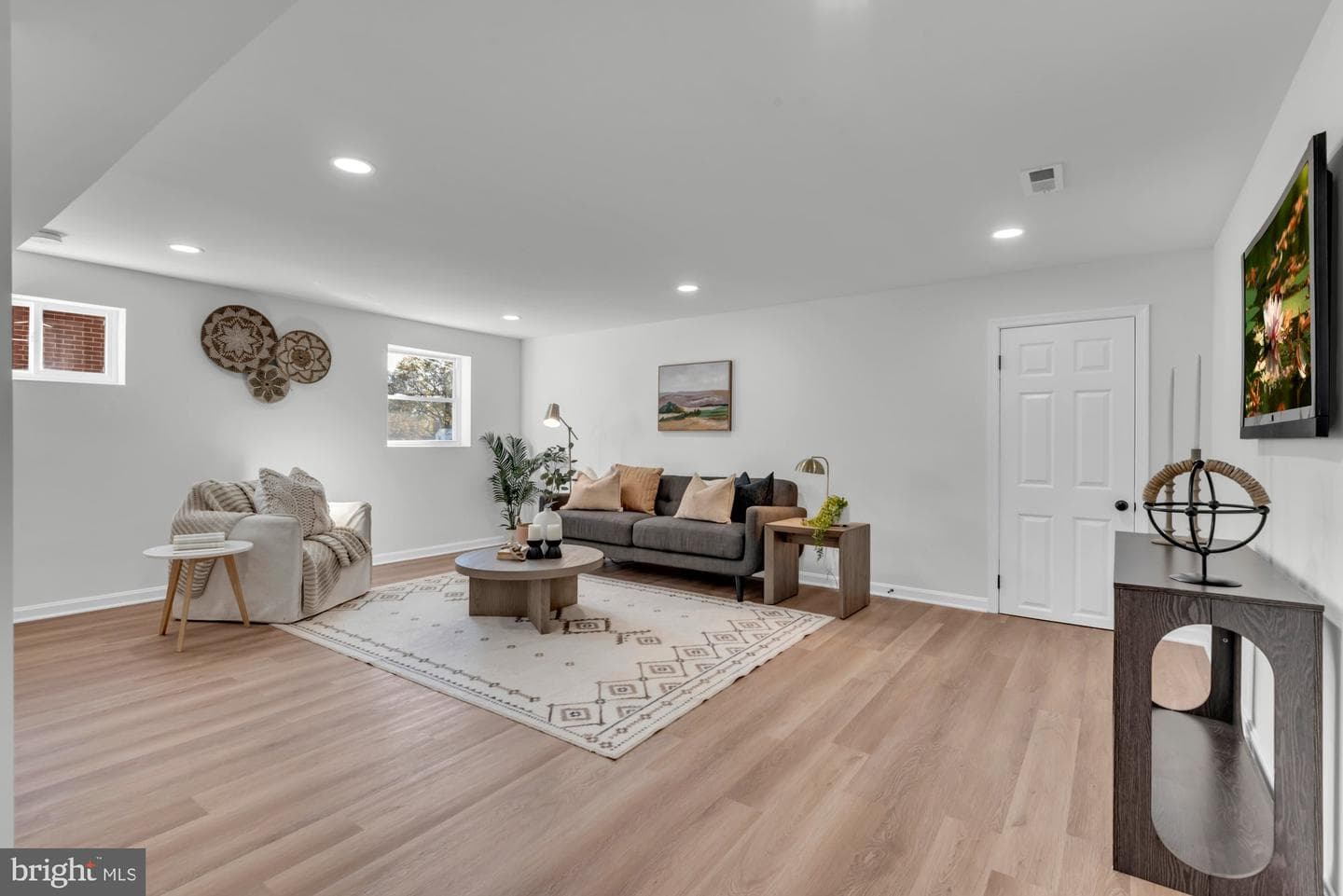 5804 Goucher photo 30