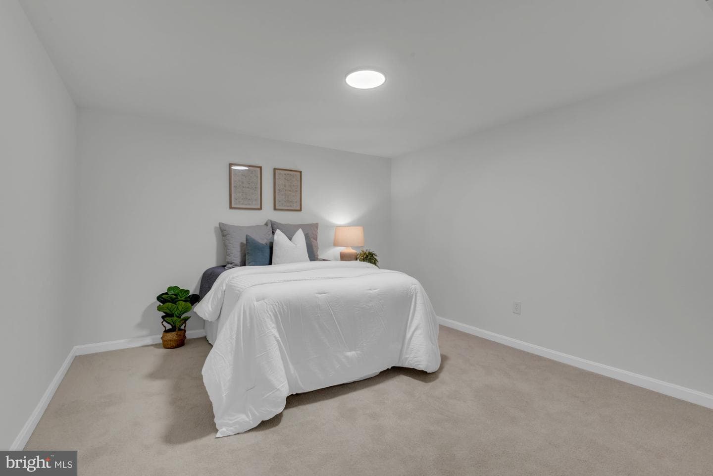 5804 Goucher photo 33