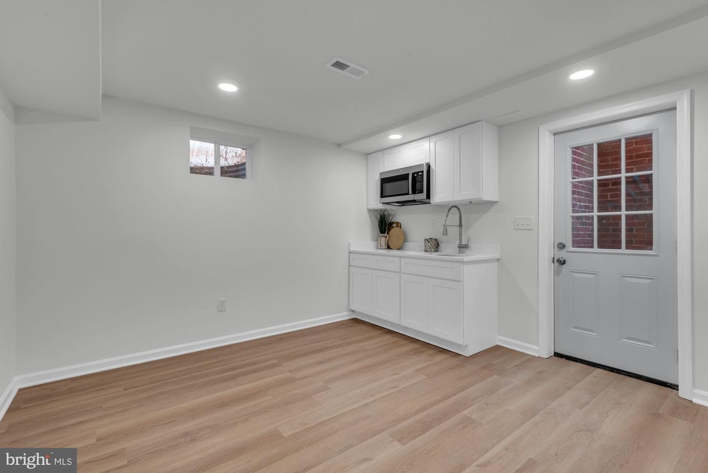 5804 Goucher photo 38