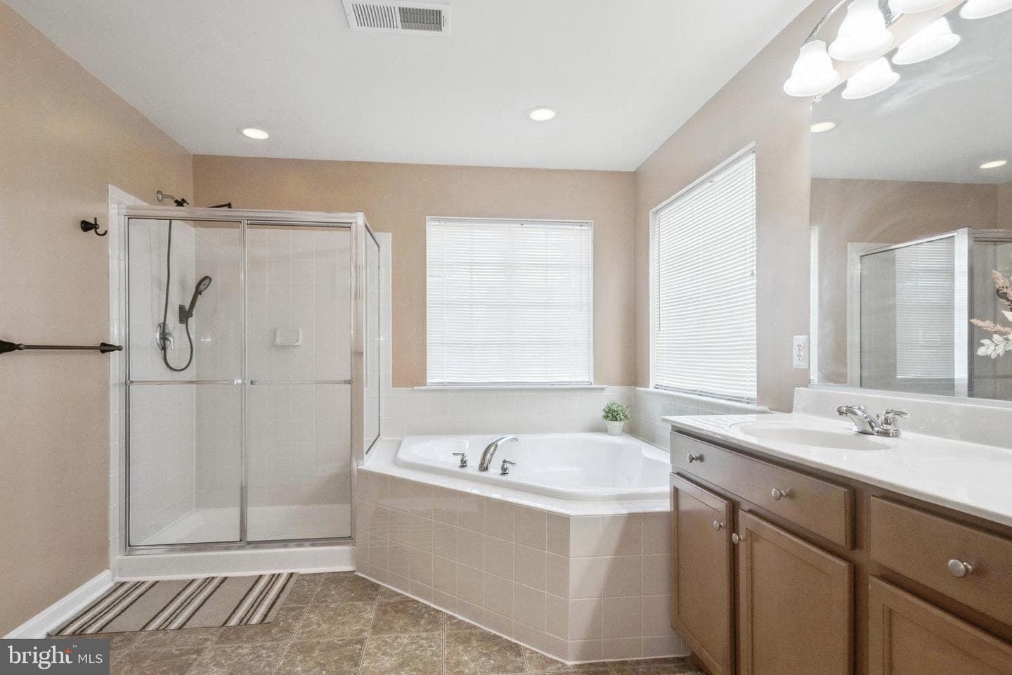2208 Tulson Lane photo 32