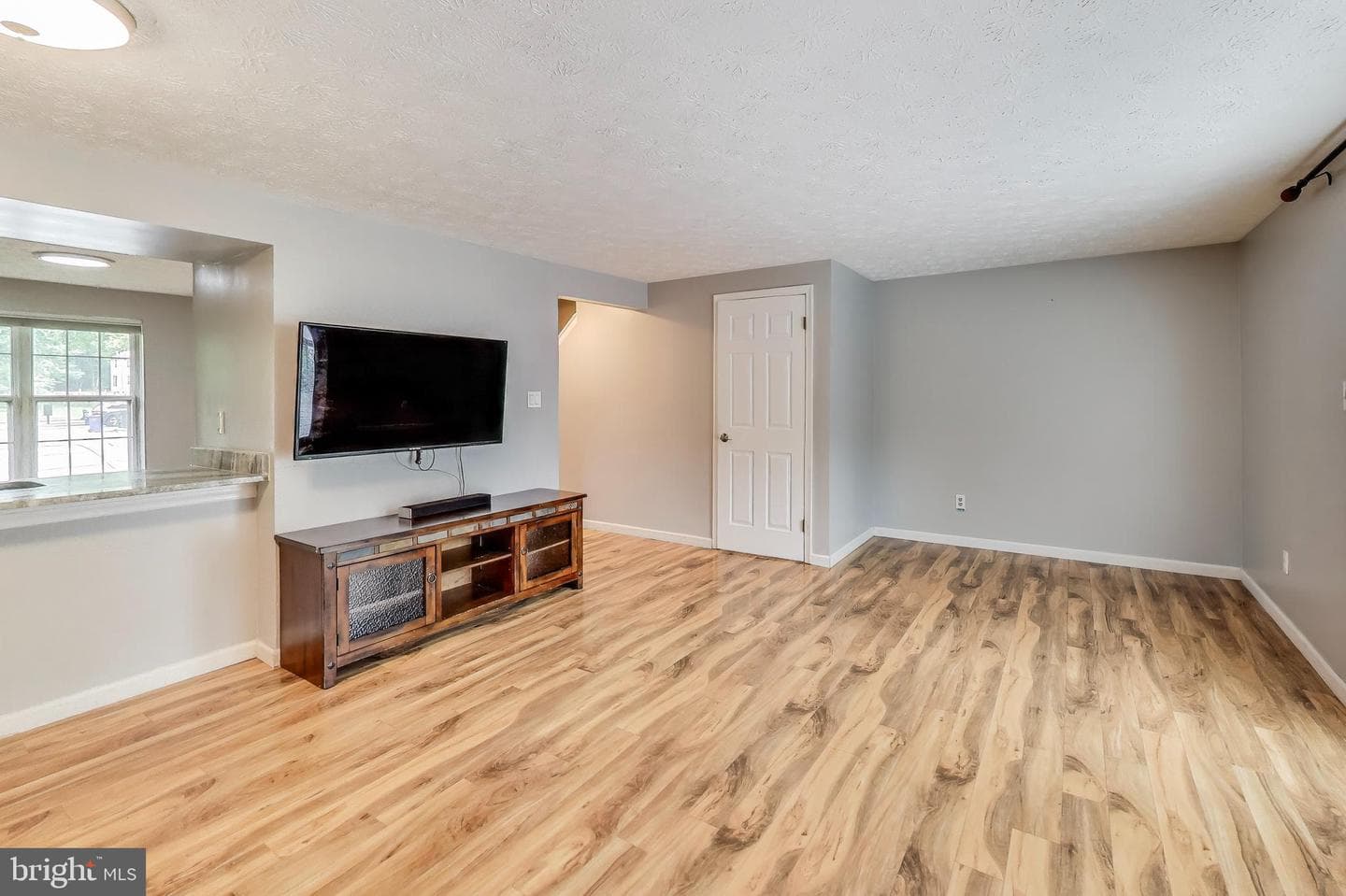 16420 Pennsbury Drive photo 3