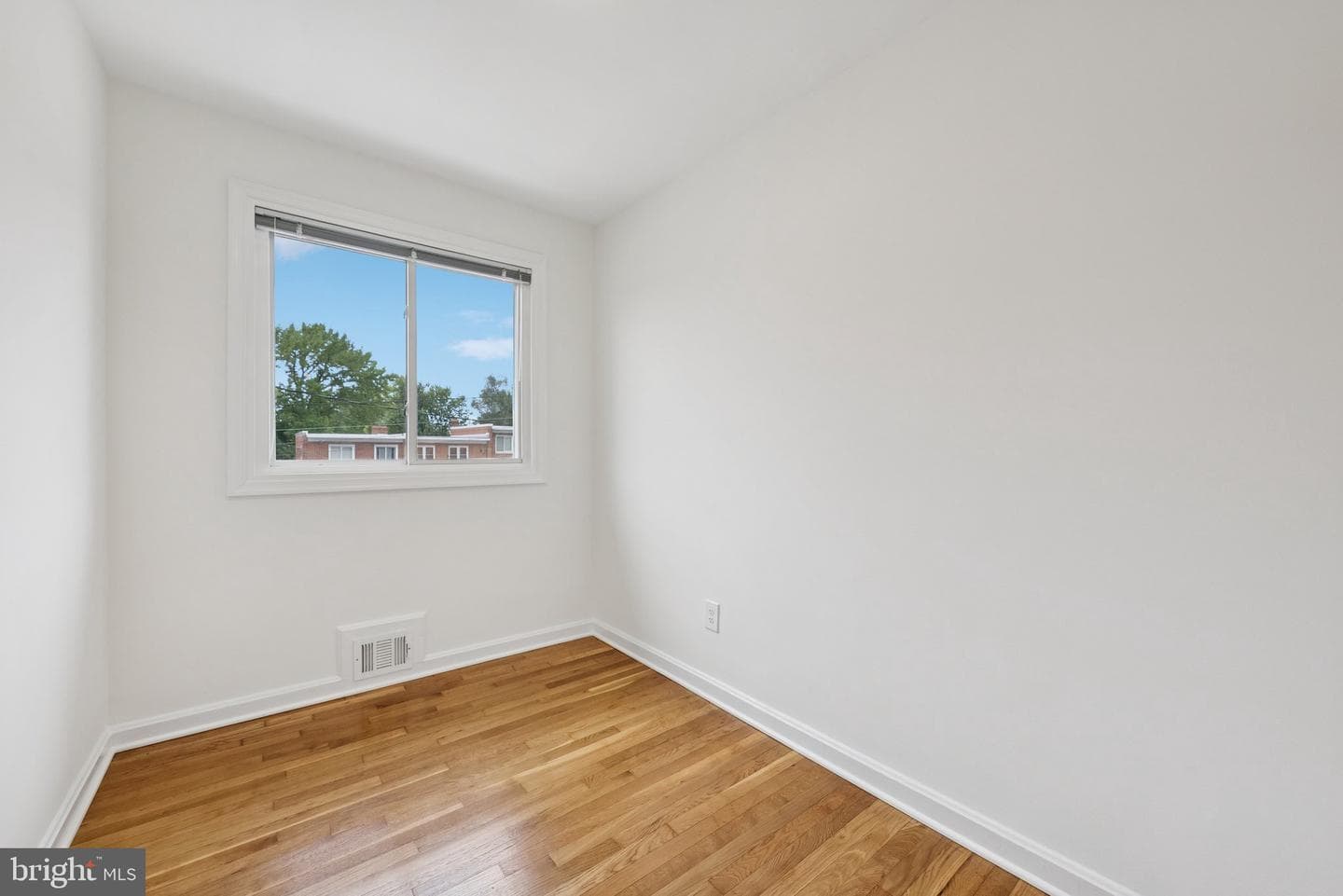 5821 36th Avenue photo 13