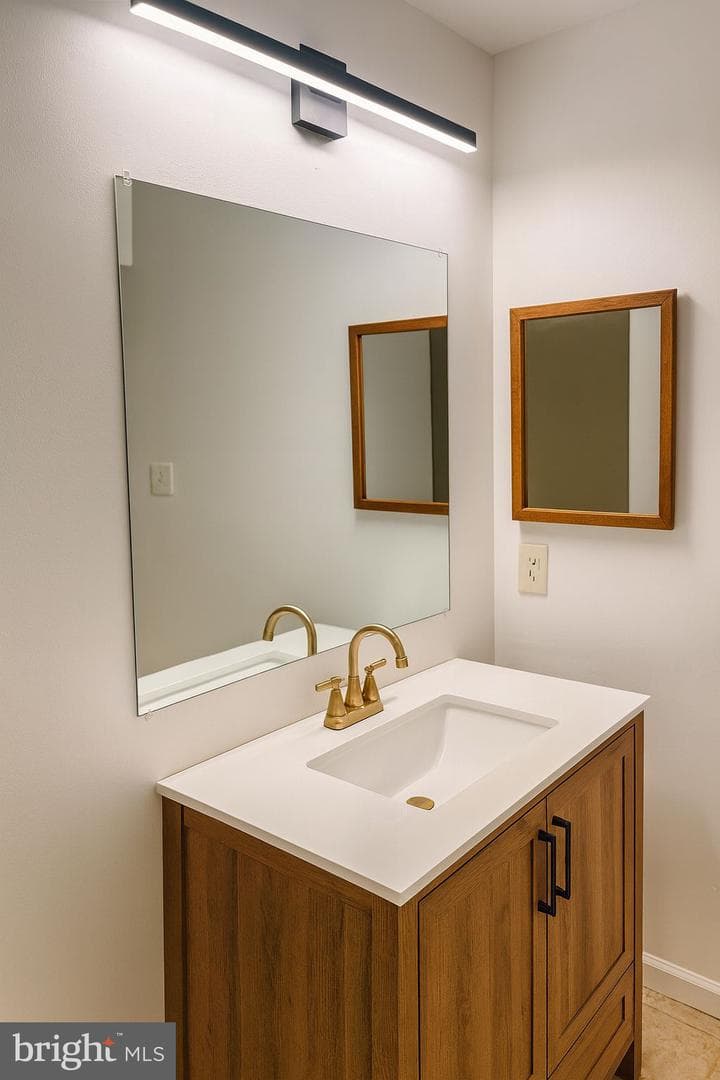 13612 Lord Sterling Place #11-4 photo 14