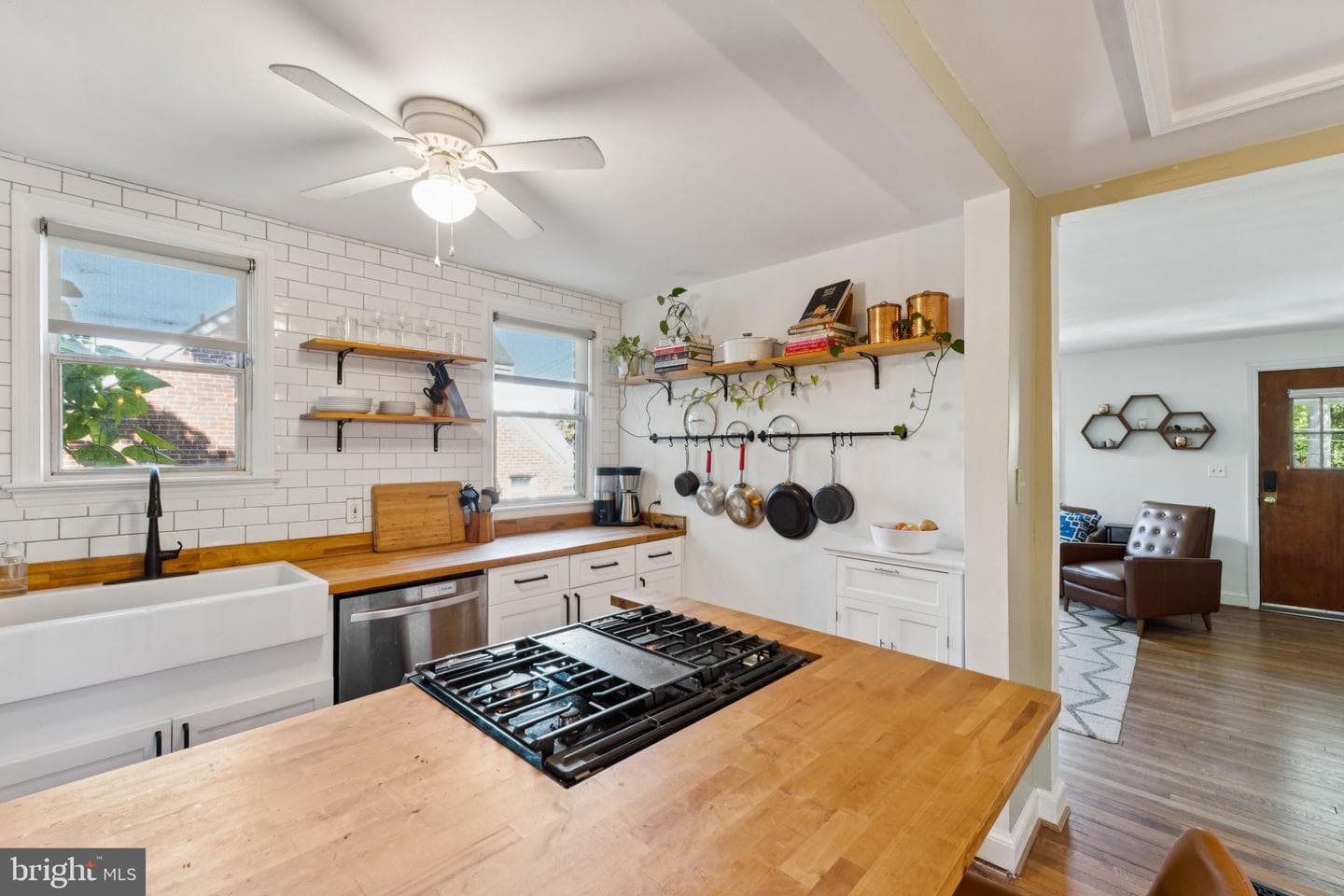 6104 43rd Street photo 11