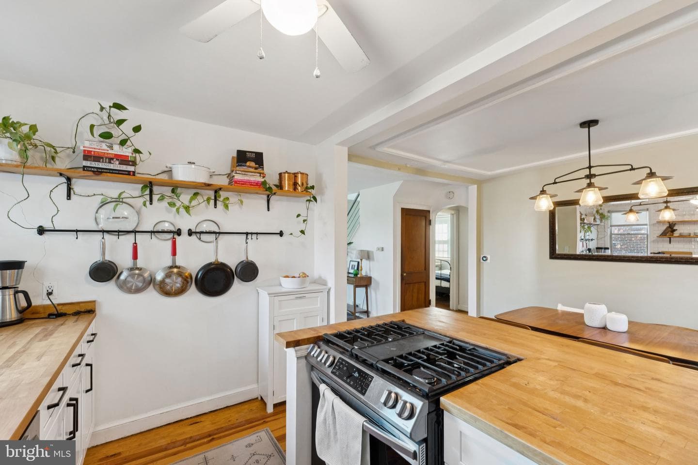 6104 43rd Street photo 12