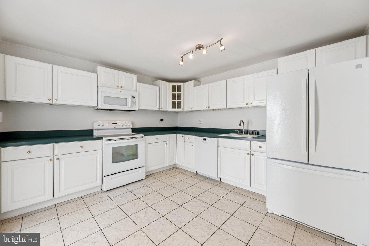 9704 24th Avenue photo 7