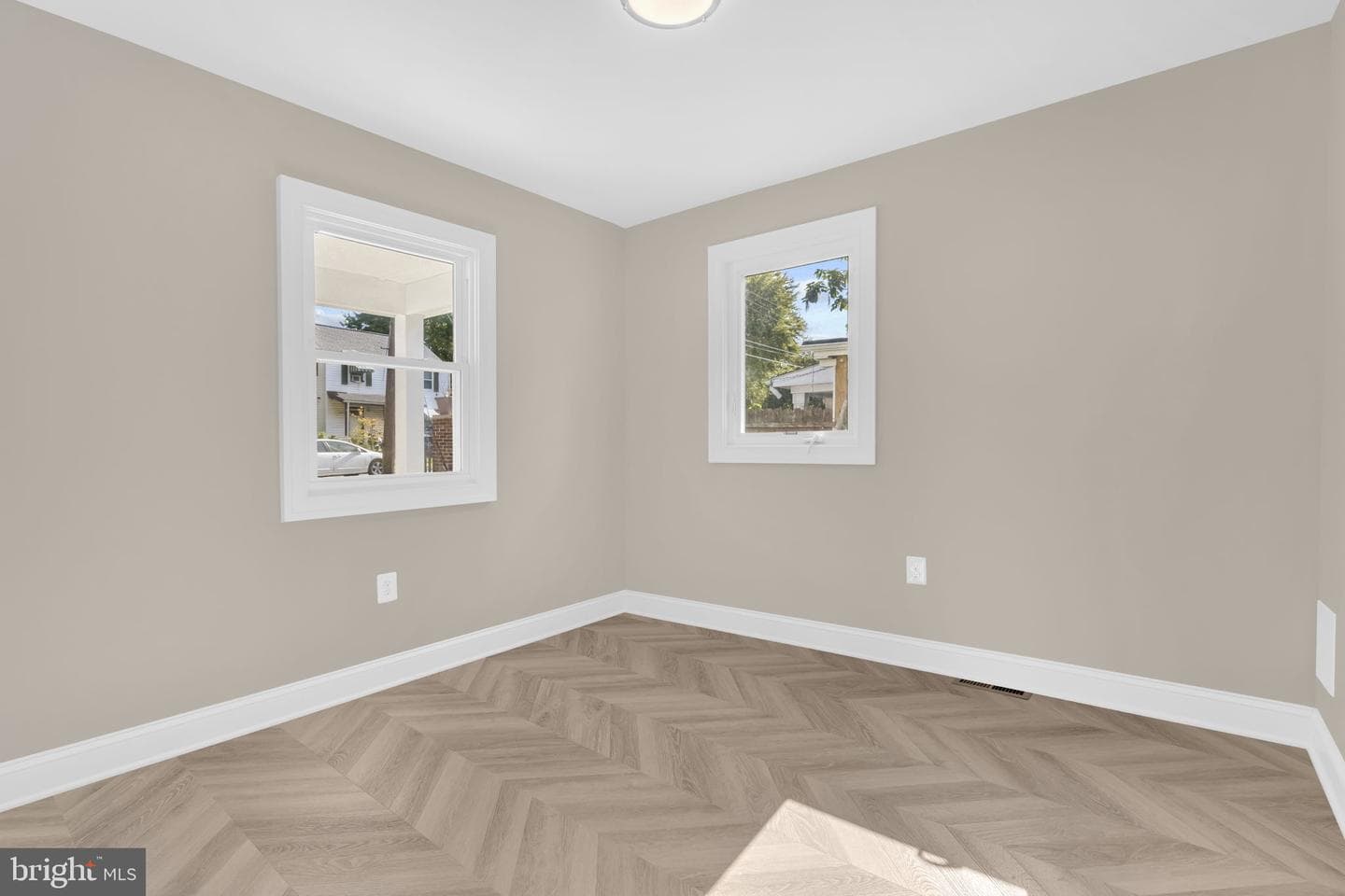 2414 Greeley Place photo 13