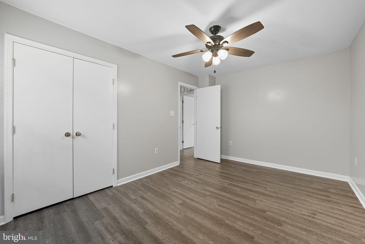 7904 Birdsong Drive photo 17