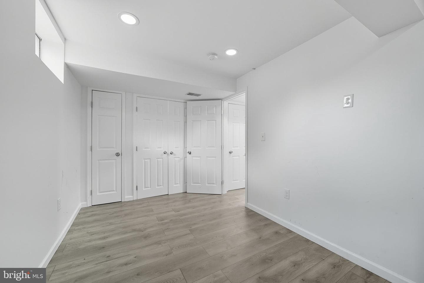7904 Birdsong Drive photo 34