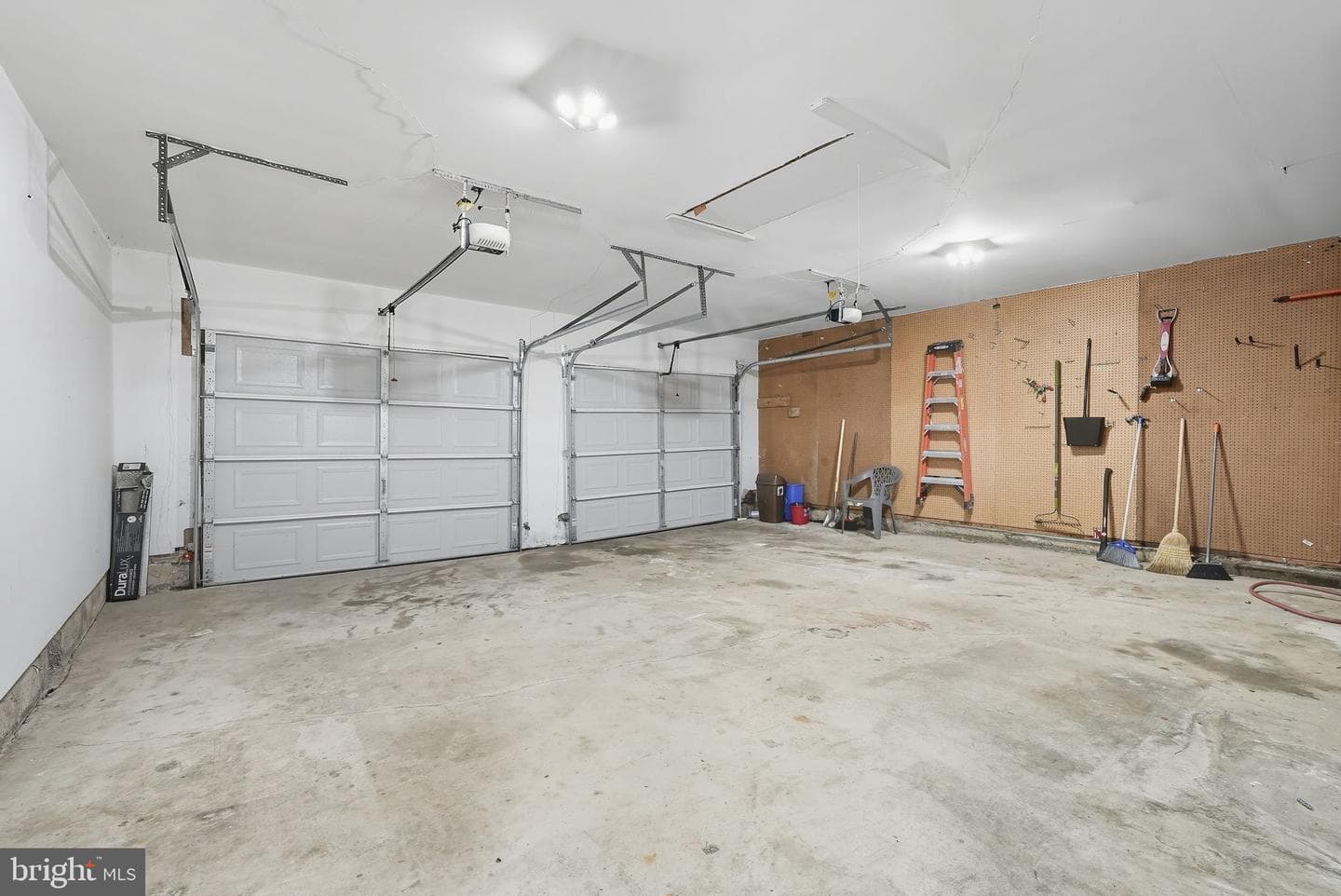 7904 Birdsong Drive photo 35