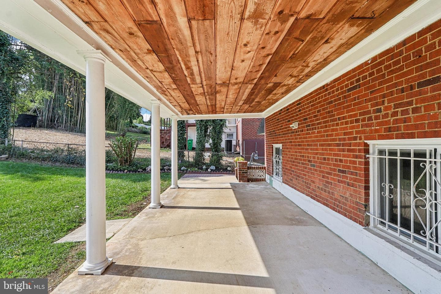 423 Saint Margarets Drive photo 39