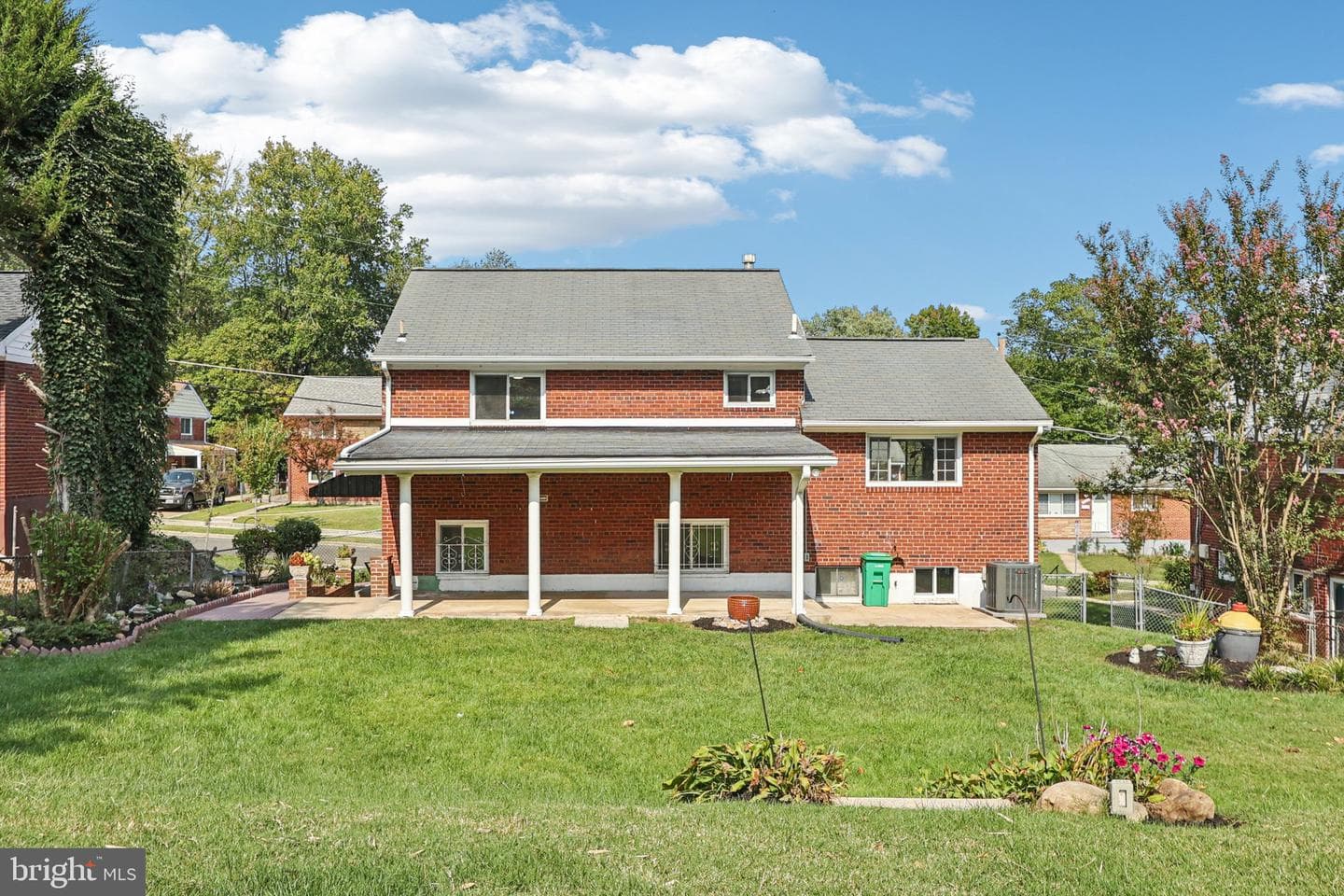 423 Saint Margarets Drive photo 40