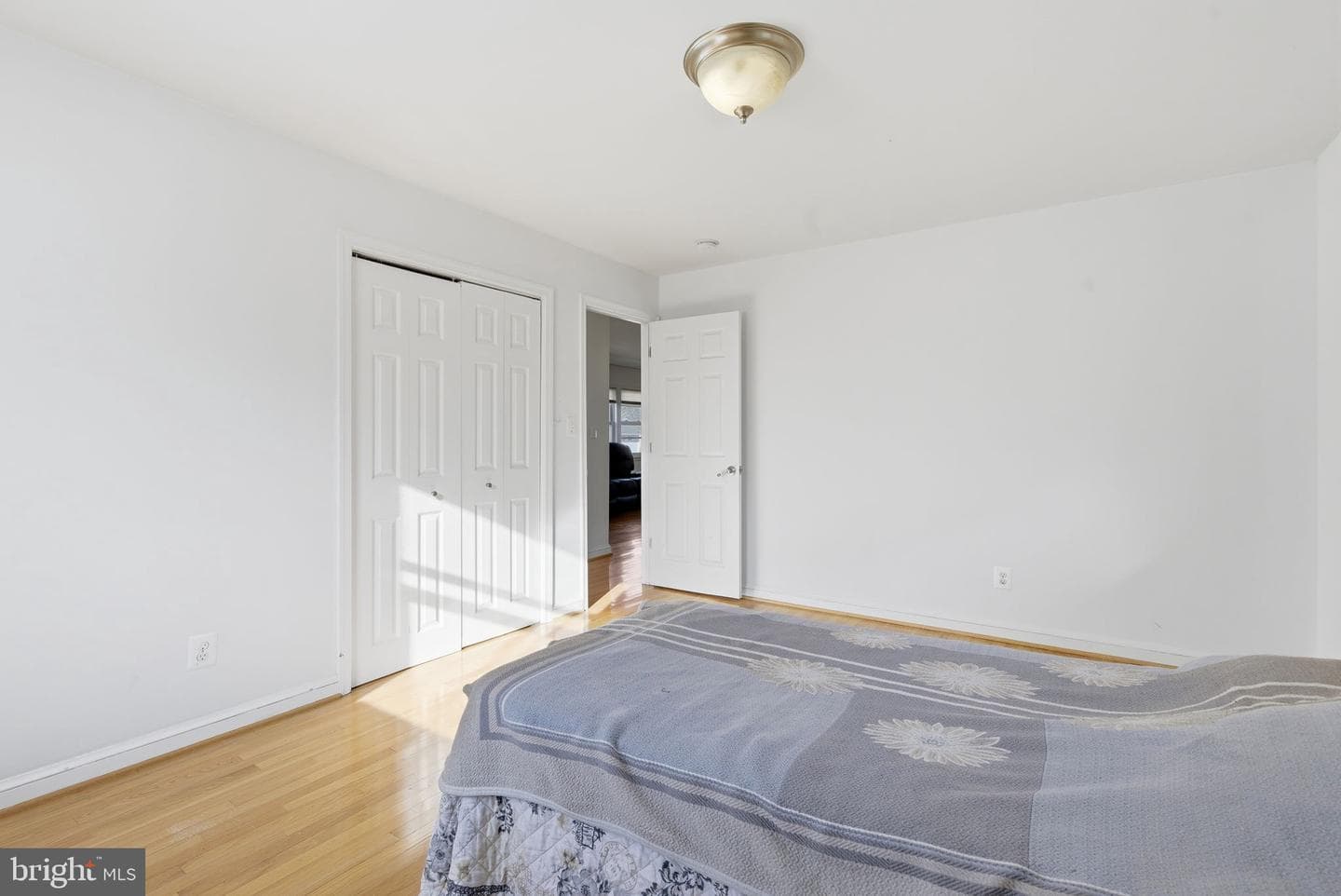 9013 Volta Street photo 16